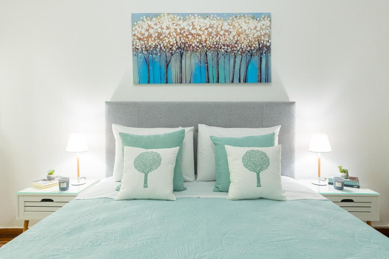 Nadia'S Boutique Apartment, Атина Екстериор снимка